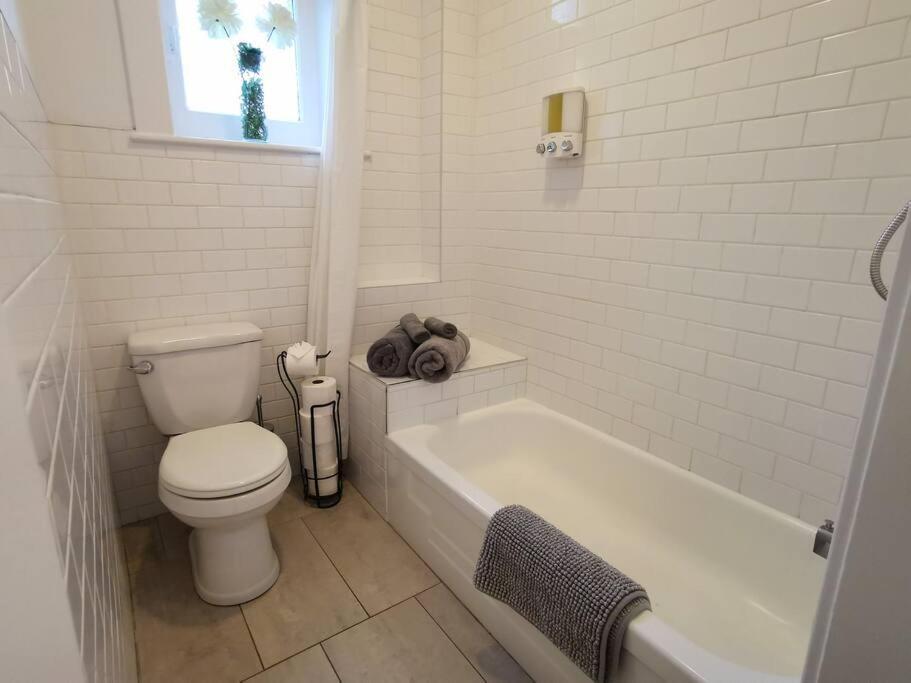 Old Quebec - Les Suites Montcalm #2 - Free Parking Room photo